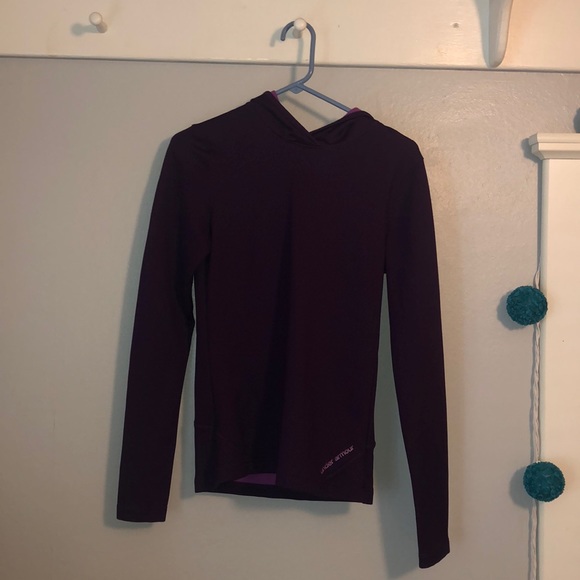 Under Armour Sweatshirt - Picture 1 of 2